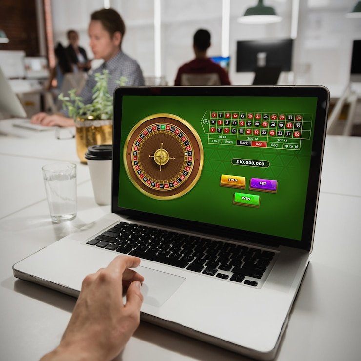 j810 mobile gaming